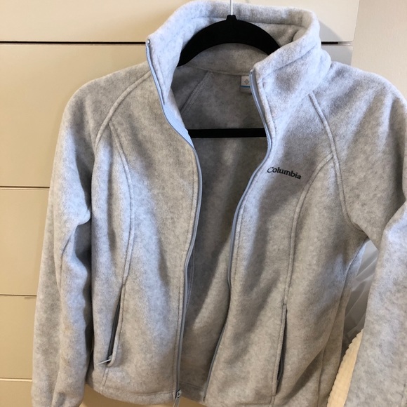 Columbia Jackets & Blazers - Columbia zip up